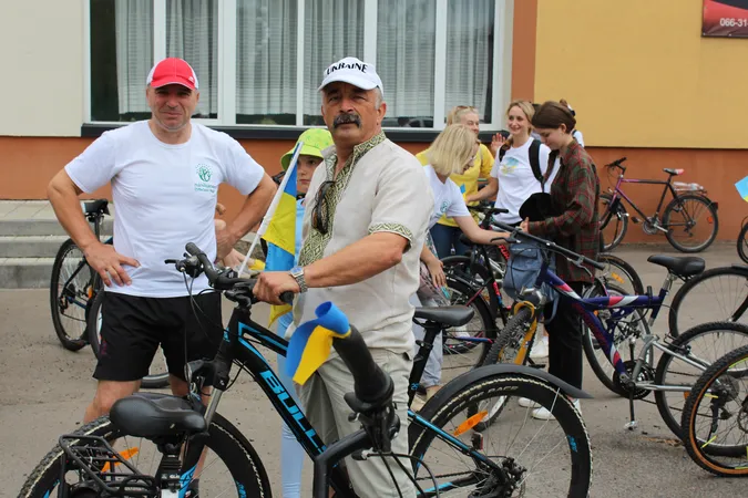 Велосипедисти з Підгайцівської громади за 5 годин проїхали пів сотні кілометрів (фото)