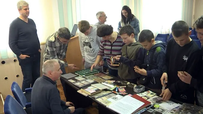 У Луцьку відбулася зустріч колекціонерів: які експонати представили (фото, відео)