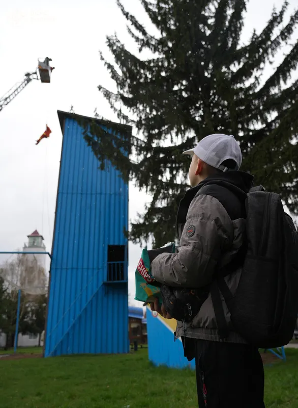 Волинські «люди-павуки» в дії: рятувальники відточували евакуацію з висотки Луцька (фото)