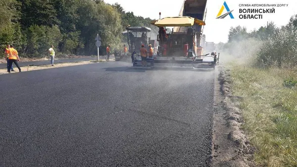 Показали, як у Ковельському районі ремонтують трасу на Люблін (фото)