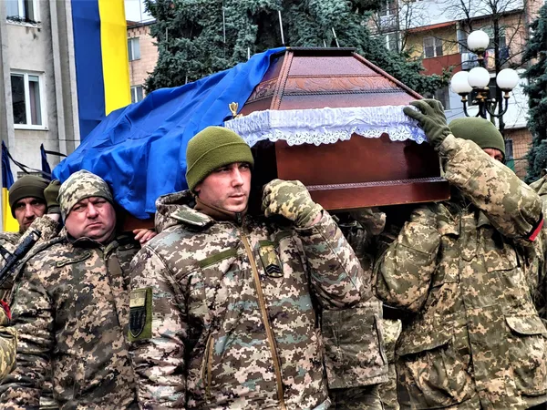 На Волині провели в останню дорогу 23-річного  захисника з Луганщини (фото)