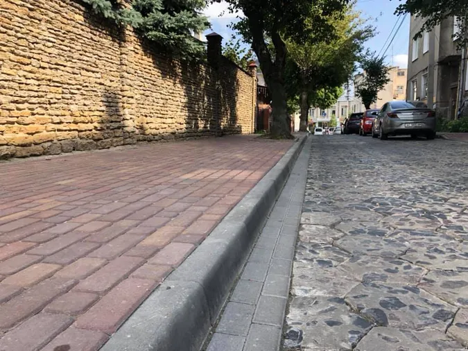 У Луцьку відремонтували вулицю Пушкіна (фото)