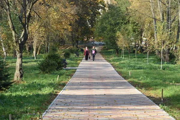 Як змінився центральний парк Луцька (фото)