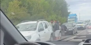 💥 Масова ДТП у Рованцях: зіткнулися одразу чотири автівки (відео)