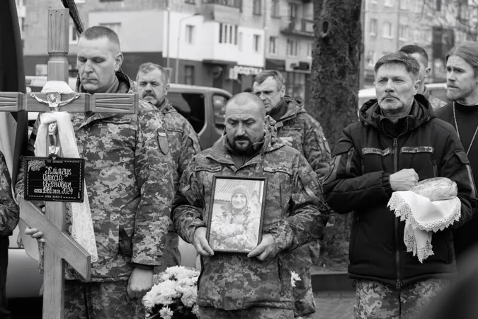 У Луцьку попрощалися із загиблим на Донеччині Олексієм Клімчуком (фото)