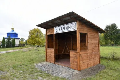 На Волині лісівники облаштували 9 дерев'яних зупинок (фото)
