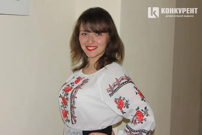 Луцькі чиновники вийшли на роботу у вишиванках (фото)