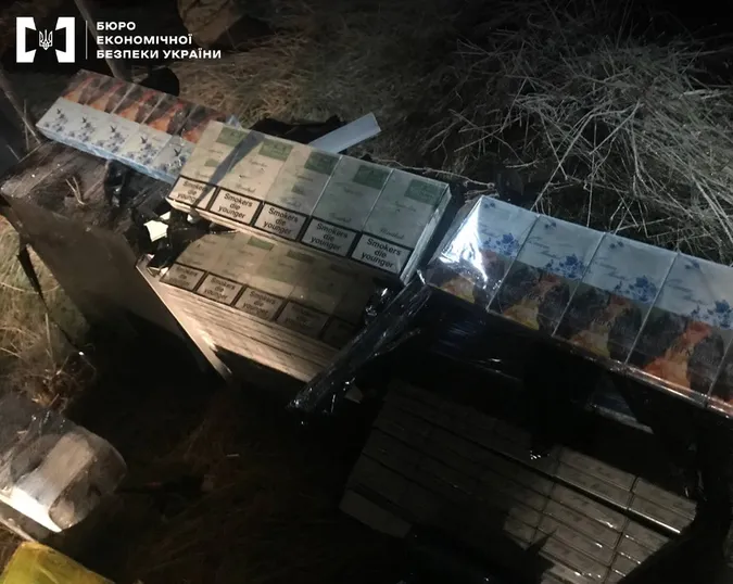 Троє волинян організували «перельоти» сигарет до Польщі (фото, відео)