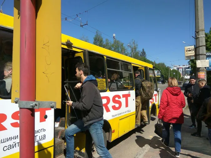 У Луцьку просять відновити маршрутку №14