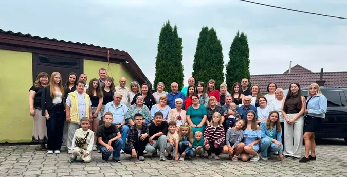 Мати-героїня та бабуся 24 правнуків: довгожителька з Волині відзначила 90-річний ювілей (фото)