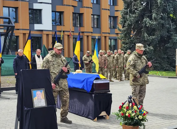 Назавжди 50: на Волині попрощалися з воїном Валерієм Антонюком (фото)
