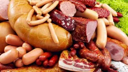 Як в українських магазинах обрати справжню ковбасу із м'яса, а не із сої
