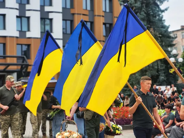 У Ковелі віддали останню шану 49-річному воїну Віталію Мартинюку (фото)