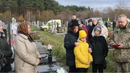 На Волині матері загиблого бійця вручили його посмертний орден (фото)
