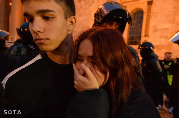«Путіна – в окопи!»: у москві зібрався масовий мітинг проти мобілізації та війни (відео)