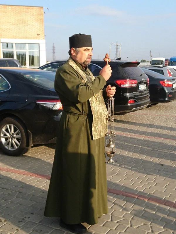 Допомога з тилу: благодійники придбали для 14-ї бригади авто (фото)
