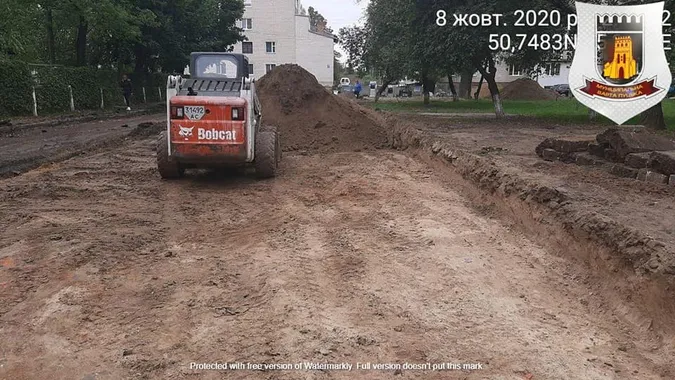В районі Балки облаштовують майданчик для збору побутових відходів (фото)