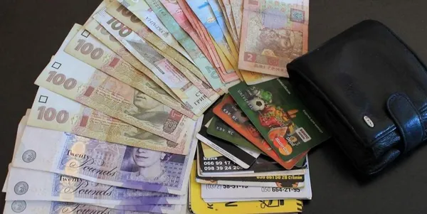 «Призи» від ПриватБанку та дублікати сім-карт: як не втратити всі гроші