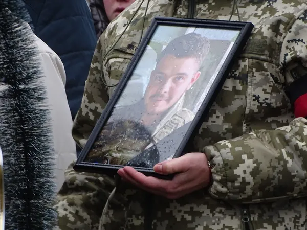 Назавжди 20: на Волині попрощалися із юним дронарем Станіславом Столяруком (фото)