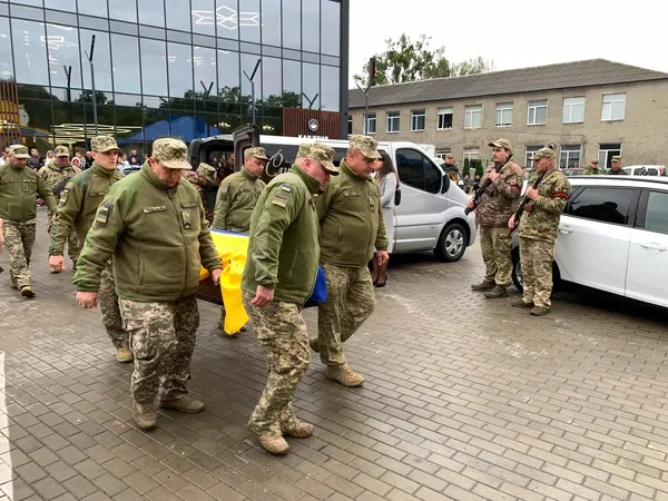Понад рік вважався зниклим: на Волині попрощалися з прикордонником Юрієм Бондаруком (фото)