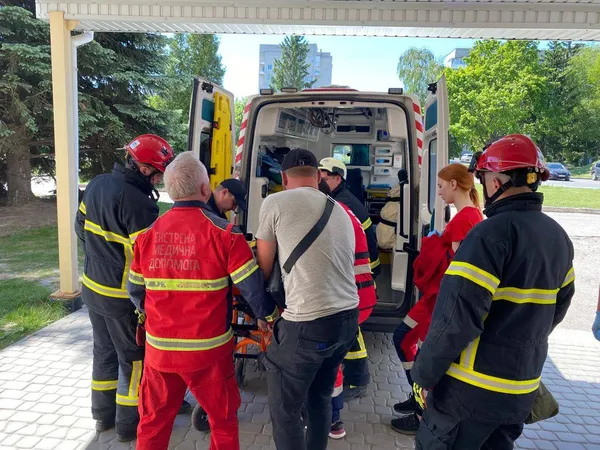 Різав дріт болгаркою: у селі під Луцьком травмувався 15-річний хлопець (фото)