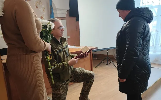 Загинув на Донеччині: рідним захисника з Волині вручили його нагороду