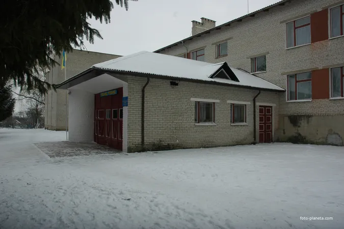 Через підтоплення школа в Одерадах потребує термінового ремонту