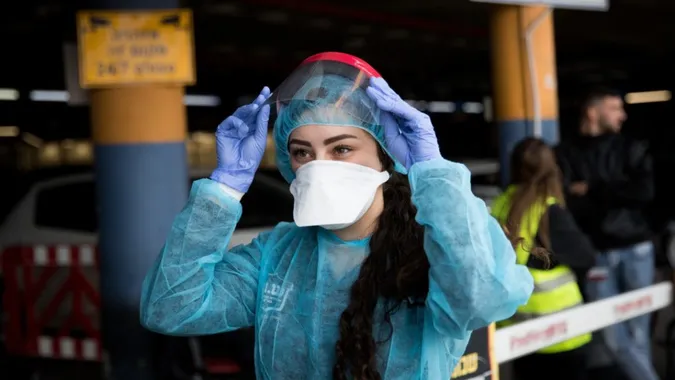 COVID-19 в Україні: за добу виявили 3000 нових випадків зараження, одужало втричі більше