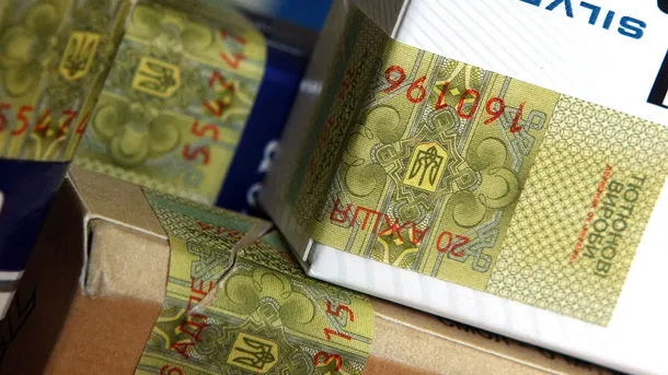 Волинянка заробляла на підроблених марках акцизного податку