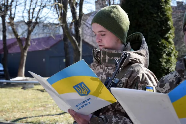 У волинських прикордонників – поповнення: новобранці склали присягу (фото)