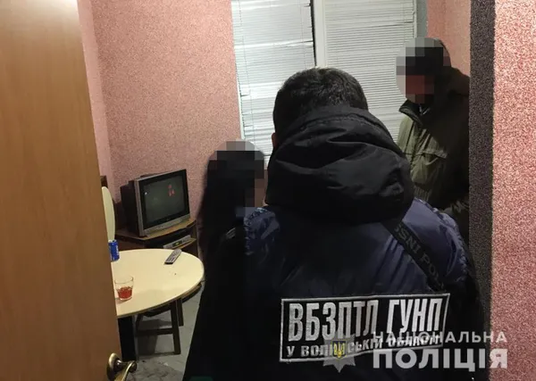 53-річного лучанина звинувачують у сутенерстві і збуті амфетаміну (фото)