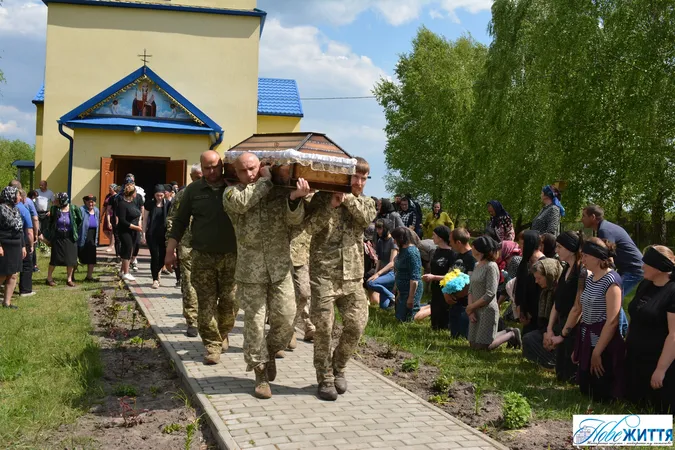 На Волині попрощалися із захисником Олександром Бишевичем (фото)