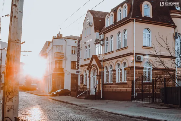 Ранок карантинного 1 квітня у Луцьку (фото)