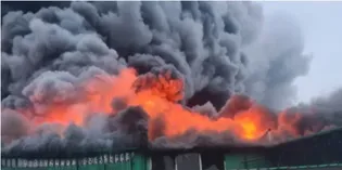 Російські дрони вдарили по підприємству у Маневичах – спалахнула масштабна пожежа