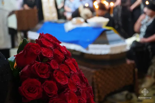 Навіки 33: у Володимирі провели в останню земну дорогу полеглого Героя Олексія Шуфруна (фото)