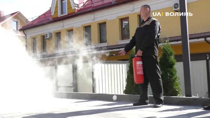 Луцькі рятувальники перевірили готель «Нобель» (відео)
