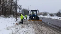 На Волині дорожники готуються до сильних снігопадів (фото, карта)