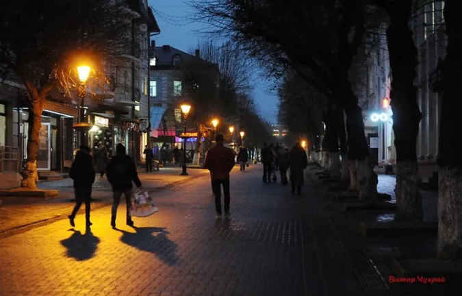 Повідомили, коли у Луцьку з'явиться світло