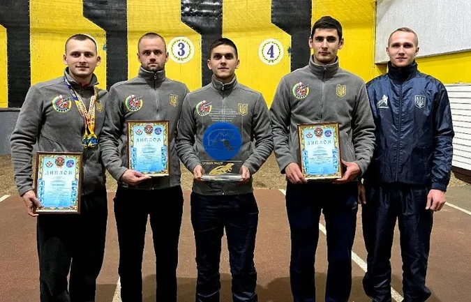 Волинські рятувальники стали срібними призерами Різдвяних стартів (фото)