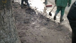 У Луцьку будівельників змусили очистити дорогу (фото)