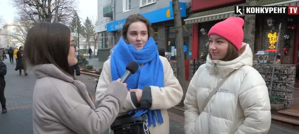 Лучани вітають українців з Новим 2025 роком: що бажають (відео)