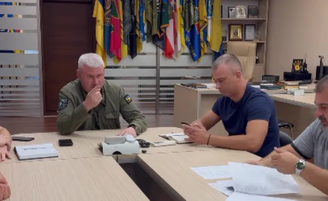 «Зроблено на від'є*ись», – ексзаступник волинського губернатора про укриття у Києві (відео)