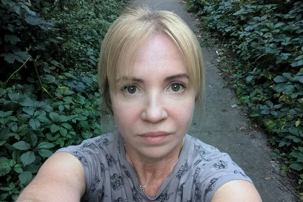 «Дзвонила своїм донькам і прощалась»: лучанка розповіла про полон та життя після нього (фото, відео)