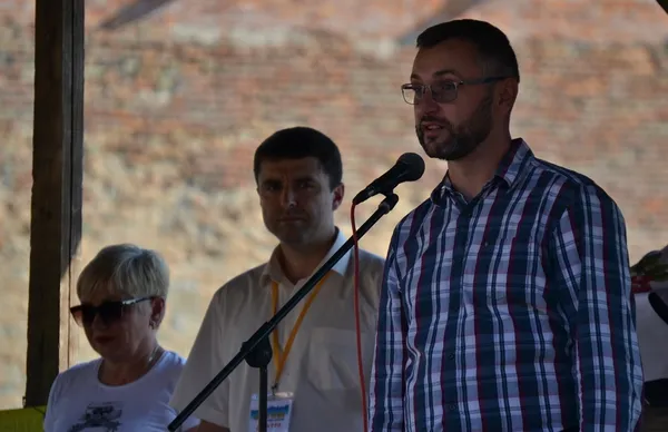 З мапами та компасами: у Луцьку почалися змагання орієнтувальників (ФОТО)
