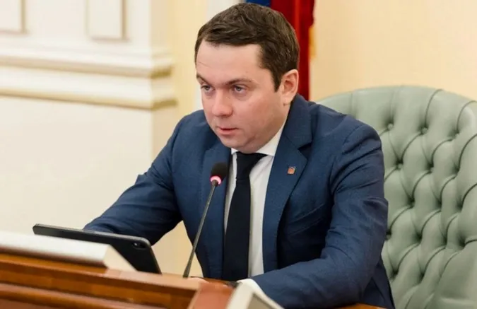 Фінансує війну і «героїзує» окупантів: СБУ оголосила заочну підозру губернатору Мурманської області