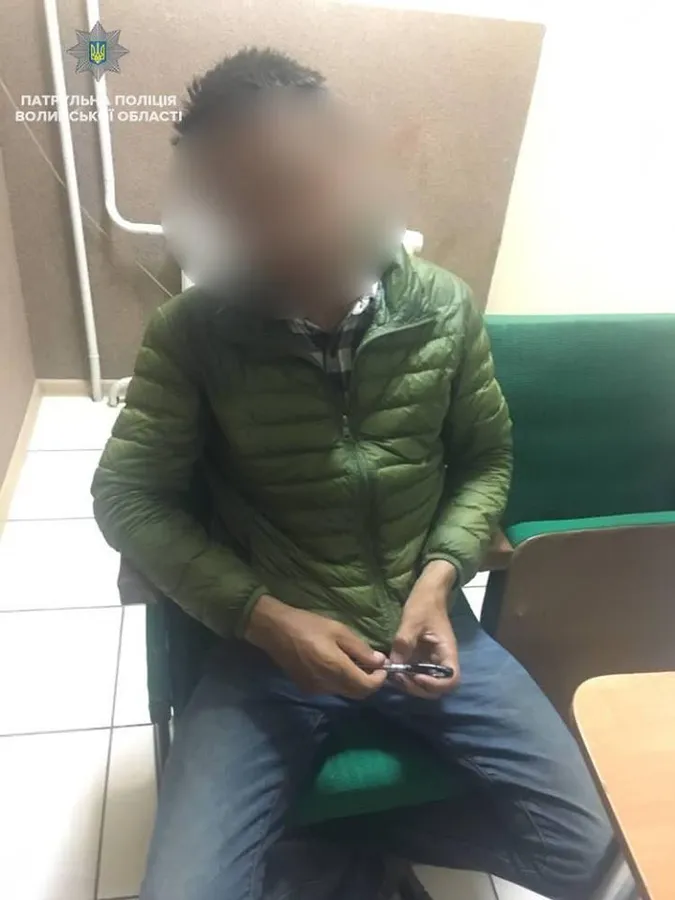 «Хотів подивитися, як тут живуть люди»: у Ковелі затримали росіянина (фото)