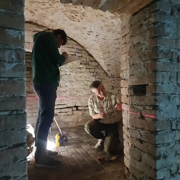 У Жидичинському монастирі досліджують древню усипальницю у підземеллі (фото)