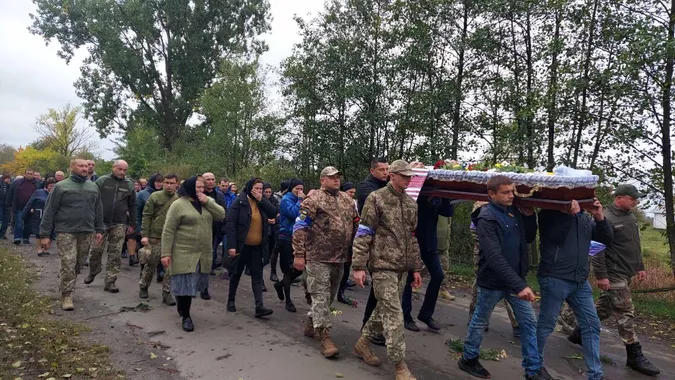 Віддав життя за нас: на Волині попрощалися з молодим воїном (фото, відео)