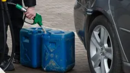 Чим може бути небезпечний дешевий бензин з травня (відео)
