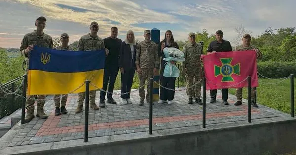 Волинські прикордонники зустріли вдома світову рекордсменку (фото)